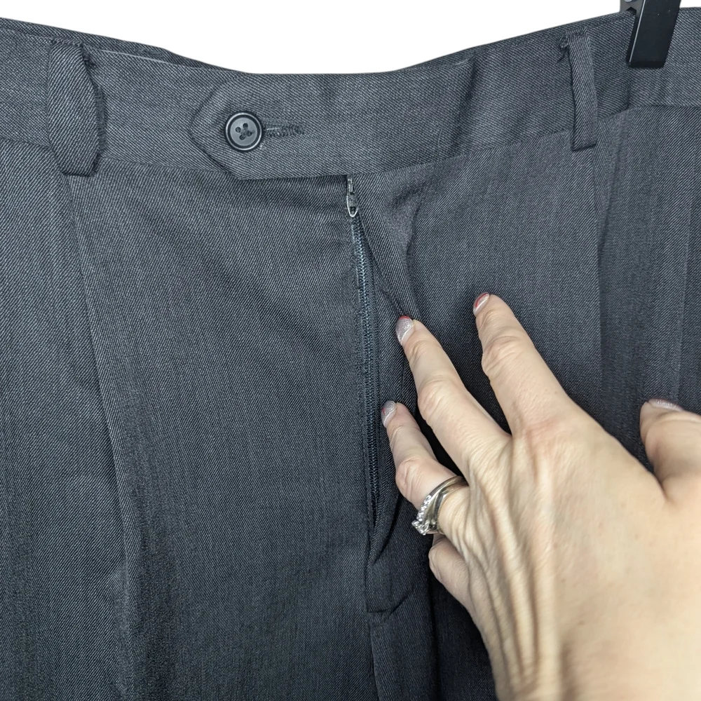 Ben Silver by Majer Dress Pants 34 X 27.5 Charcoal Gray USA Made Wool Pleated